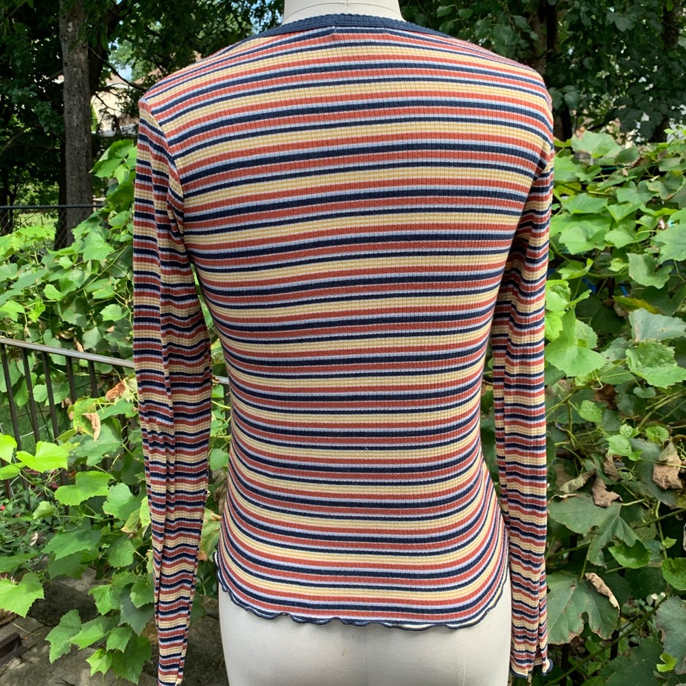 Striped top - Picture 3 of 4